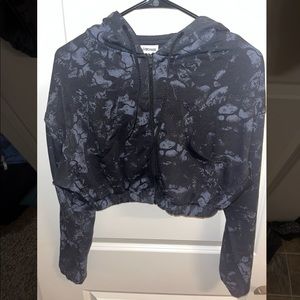 GYMSHARK CROPPED ZIP UP HOODIE